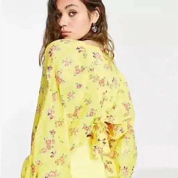 Reclaimed Vintage yellow floral button front bubble sleeve crop top - Picture 4 of 7